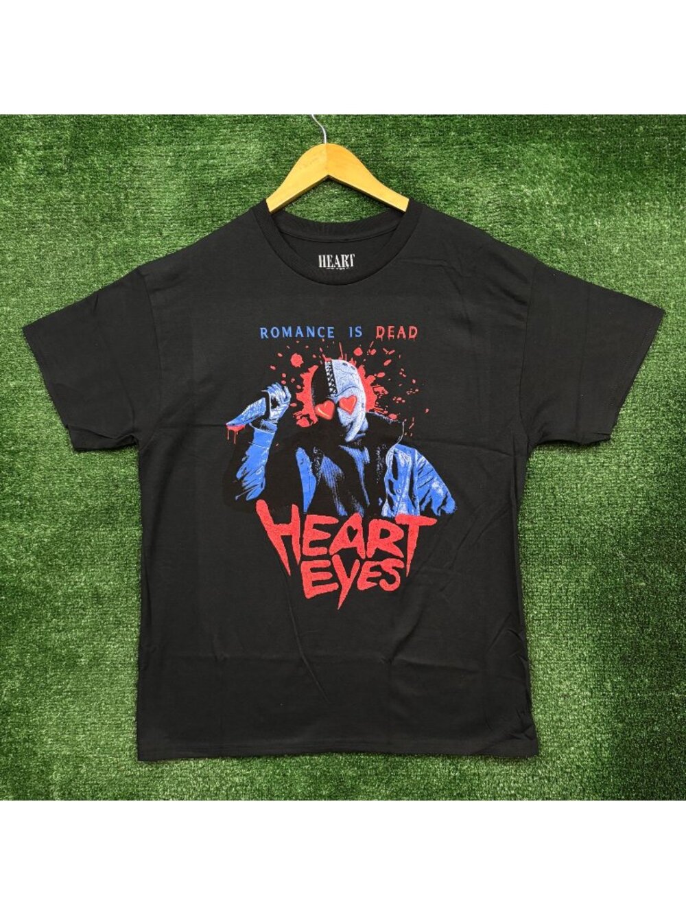 Heart Eyes Romance is Dead Horror Movie Poster T-Shirt Size Large